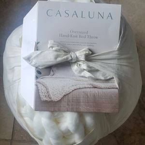 50" x 70" Oversized Chunky Hand Knit Decorative Be